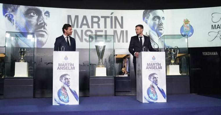 “Llegamos a un acuerdo sobre su salida”: Presidente del Porto responde al Cruz Azul