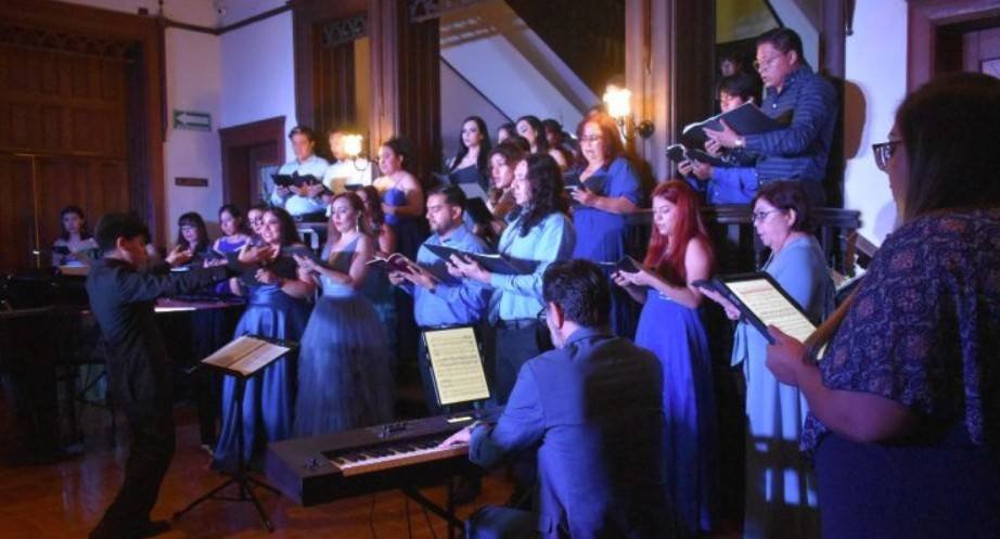 Debuta como director Eri Luna con la Compañía de Ópera