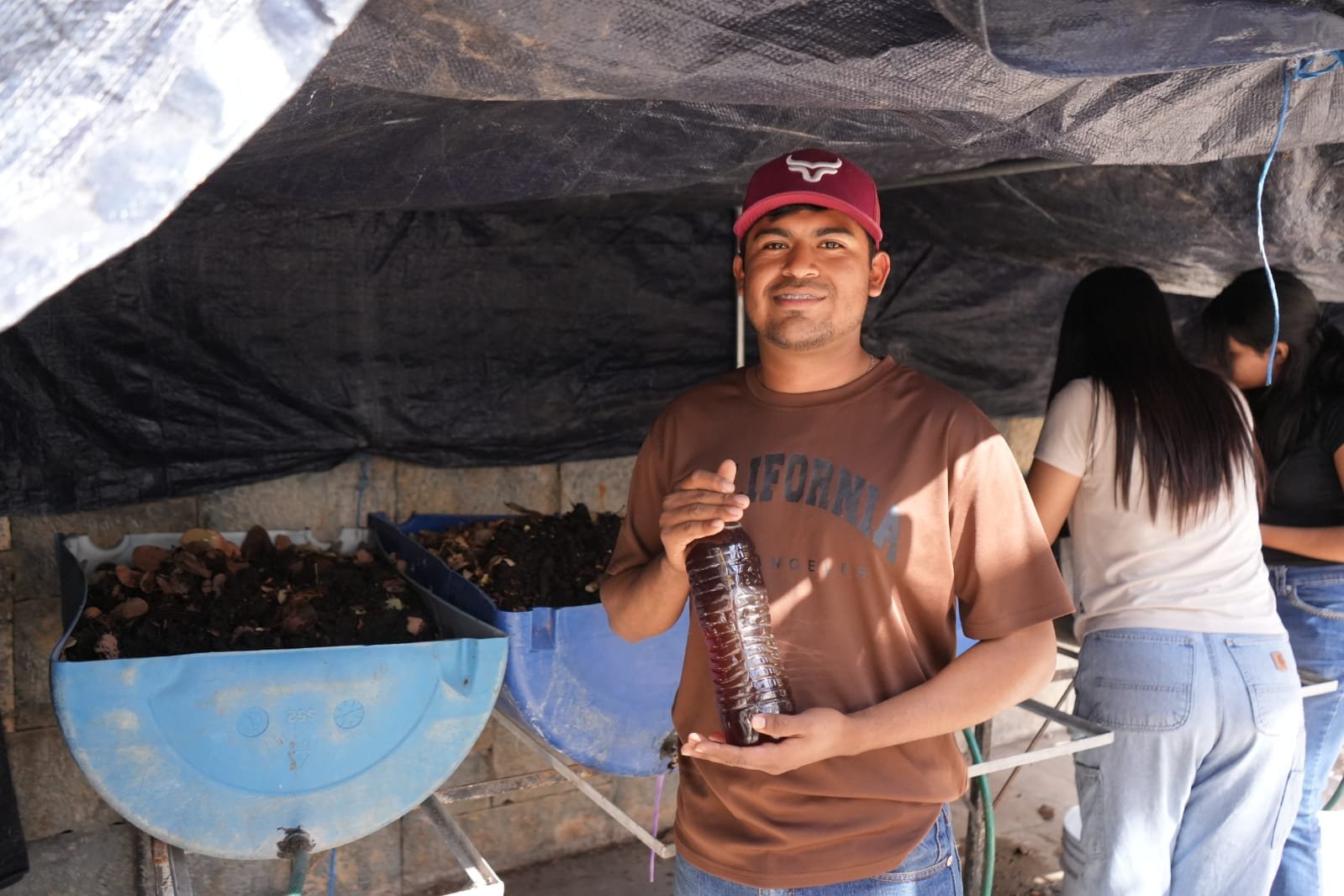 Desarrolla la UAT biofertilizantes líquidos a partir de lombricomposta