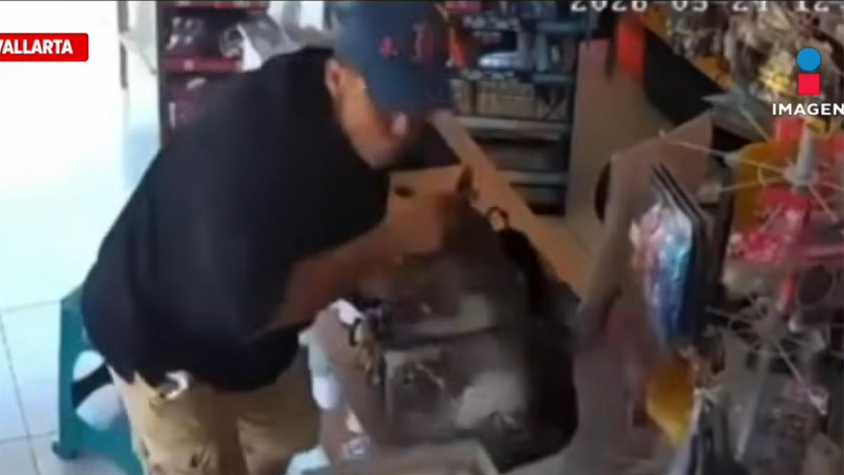 Sujeto que apuñaló a empleada de papelería tiene antecedentes de violencia familiar