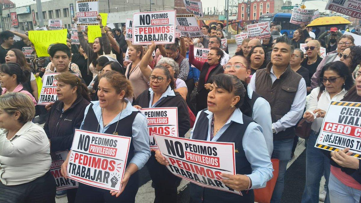 “¡Queremos trabajar!”: Comerciantes de la Calle de las Novias denuncian pérdidas por plantón de CNTE