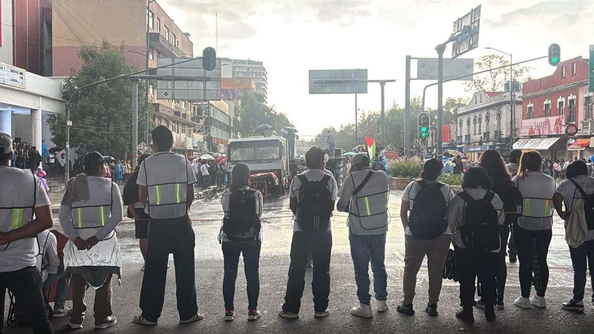 Con marcha pacífica, conmemoran 55 años del Halconazo
