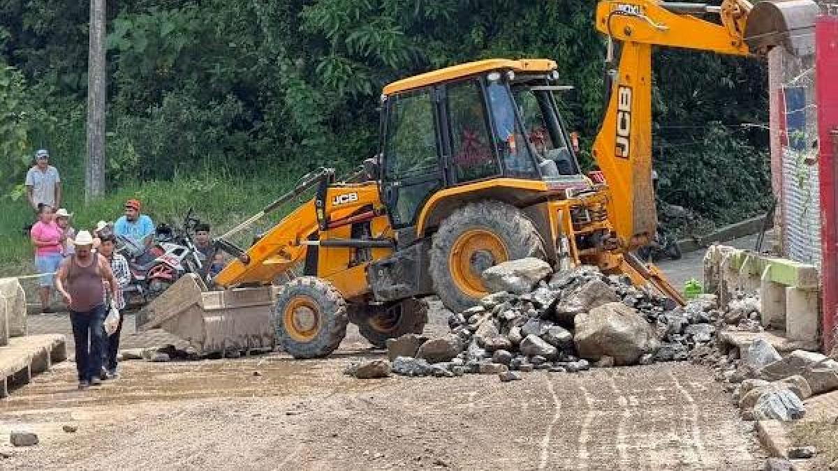Lluvias golpean carreteras de Hidalgo; reportan 46 tramos afectados y ocho cierres viales