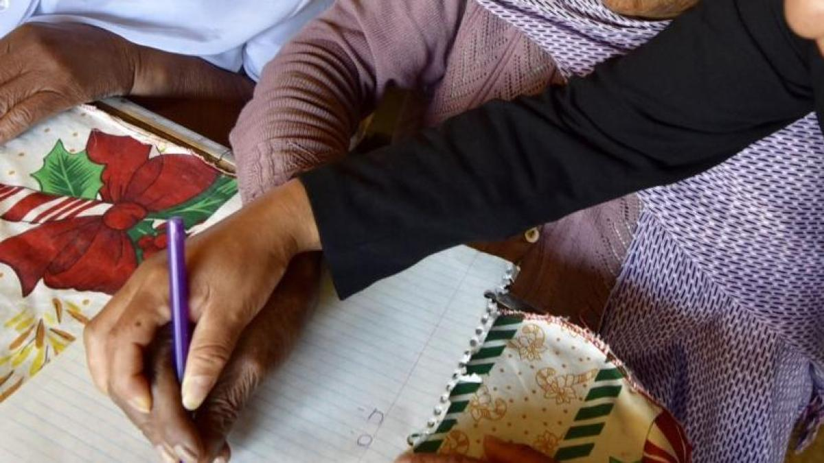 En México, unos 4 millones de personas mayores de 15 años aún no saben leer ni escribir