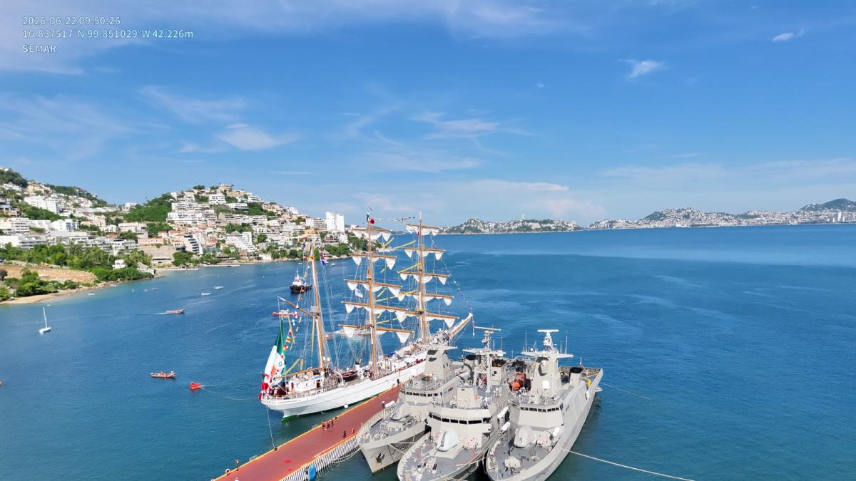 Buque Escuela Cuauhtémoc arriba a Acapulco previo a crucero de instrucción