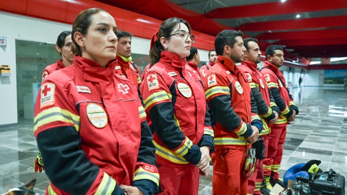 Cruz Roja Mexicana despliega equipo especializado usar y binomios caninos hacia Venezuela