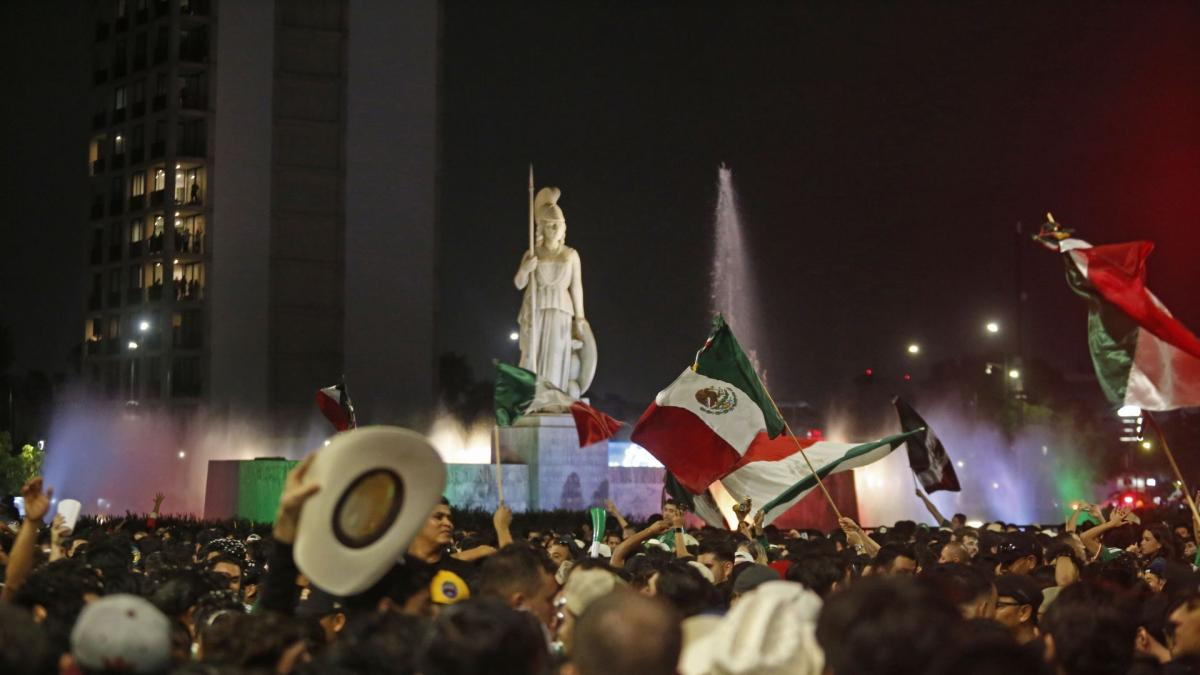 Detienen a 40 personas en Guadalajara durante festejos por triunfo de la selección mexicana