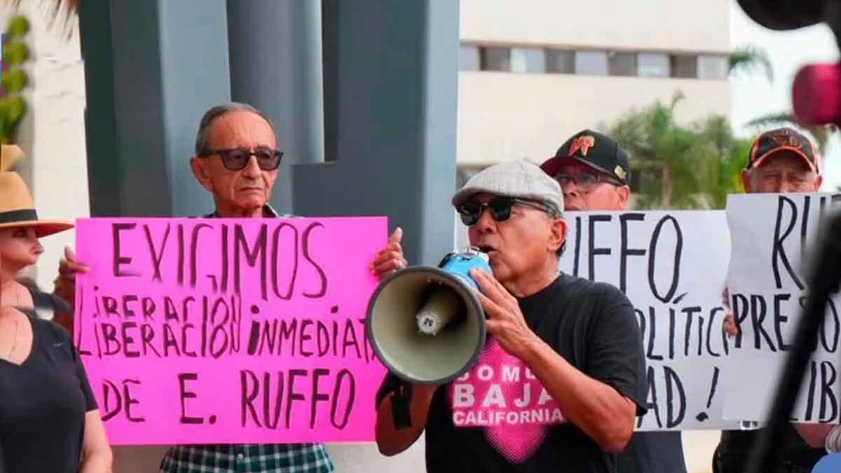 Abogado de Ernesto Ruffo asegura que la FGR carece de pruebas para sostener imputaciones