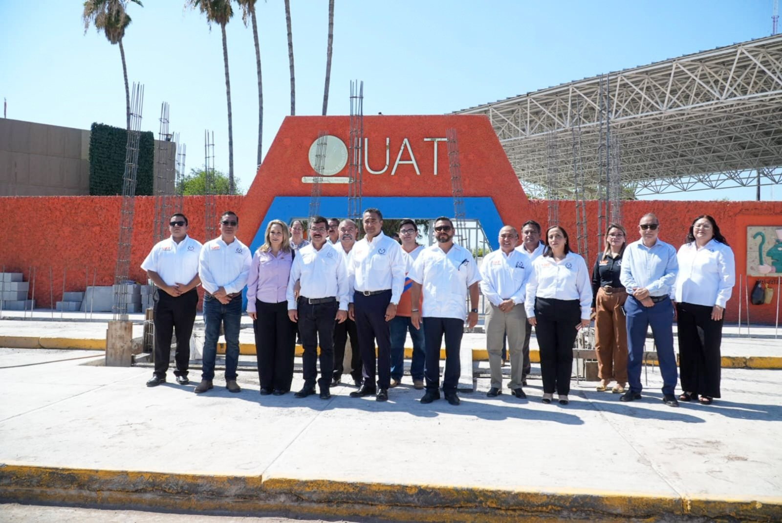 Contará la UAT con más y mejores edificios e infraestructura en Nuevo Laredo. El rector supervisó obras en la frontera
