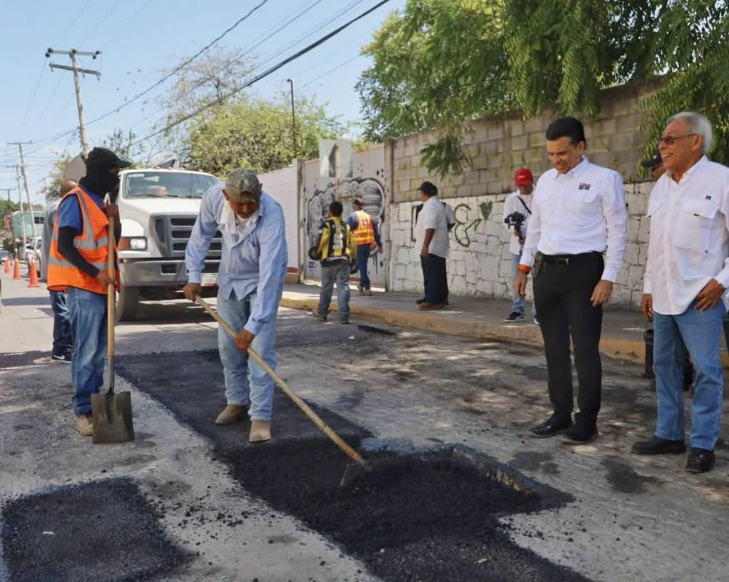 Sin parar programa de conservación de vialidades en Victoria.