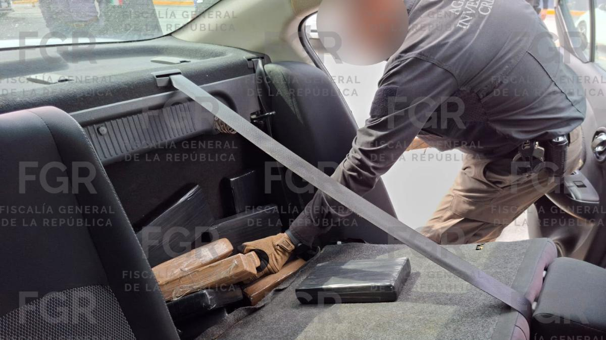 Detienen a mujer con 39 kilos de cocaína ocultos en su auto en Nuevo León