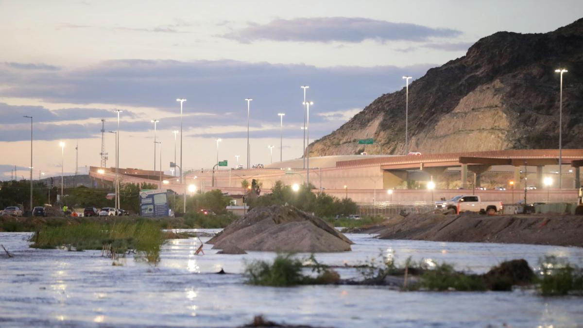 Alerta en Ciudad Juárez por posible desbordamiento del río Bravo