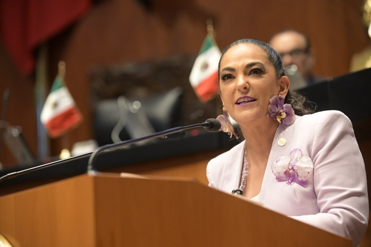 Nueva iniciativa de la Senadora Olga Sosa aprobada por el Senado; reforma para que los títulos profesionales reconozcan el género de quien los obtiene