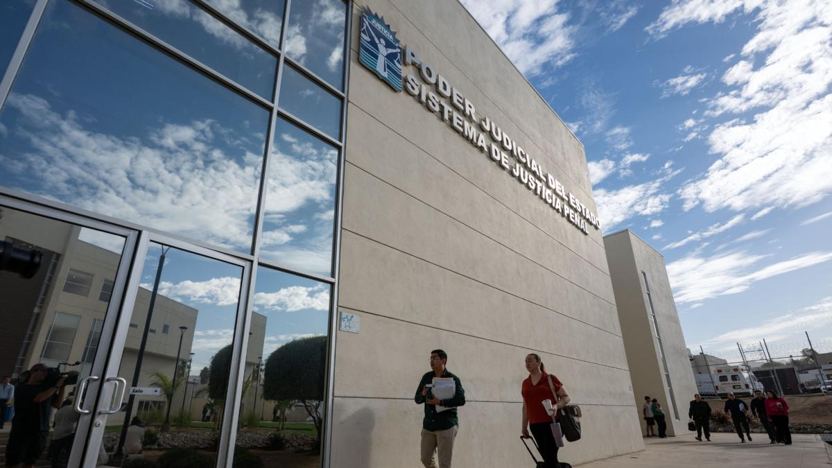 Juez aplaza veredicto por el asesinato de tres surfistas extranjeros en Ensenada