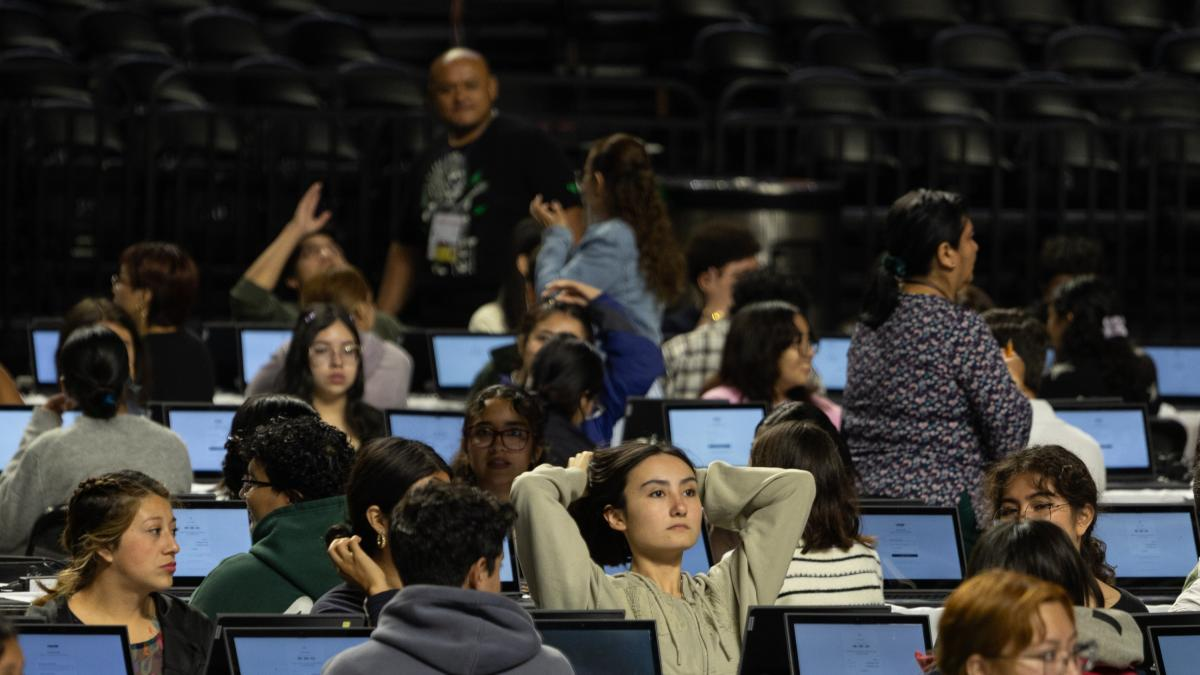 Examen presencial y revisión de mochilas: Las nuevas reglas del examen para la UNAM